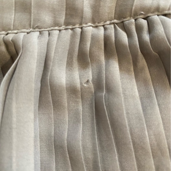 Abercrombie & Fitch Gray Pleated Skater Skirt - Picture 7 of 10